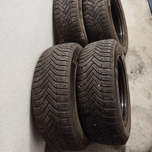 Michelin Alpin tires like new, set of 4, 205/60R16