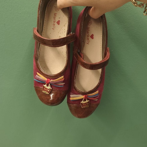 Ballerina shoes used, children's velour with patent leather, size 36 red