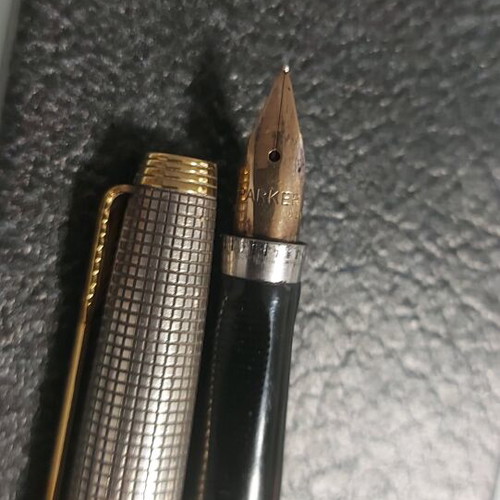 Parker 75.0 Silver Fountain Pen used, USA Sterling 1968, gold nib XF