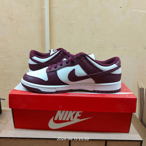 Nike Dunk Low size 44 new, Sail/Dark Beetroot-Cashmere