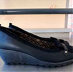  Γυναικεία παπούτσια μαύρα δερμάτινα νούμερο 40