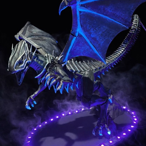 Blue-Eyes White Dragon Led Statue καινούργιο