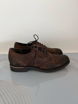 Rockport wingtip shoes like new, brown, size 38