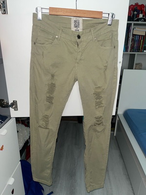 Wiya зелен дамски панталон размер S в отлично състояние