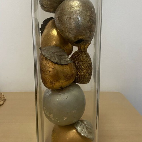 Glass vase like new with 7 decorative fruits pack of 8 pieces