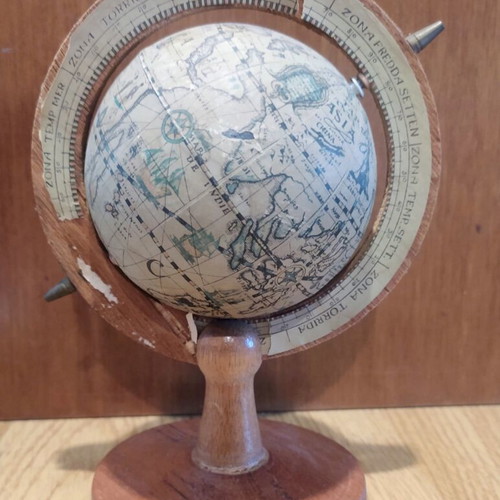 Table Globe Φ9.5 used, made in Hong Kong