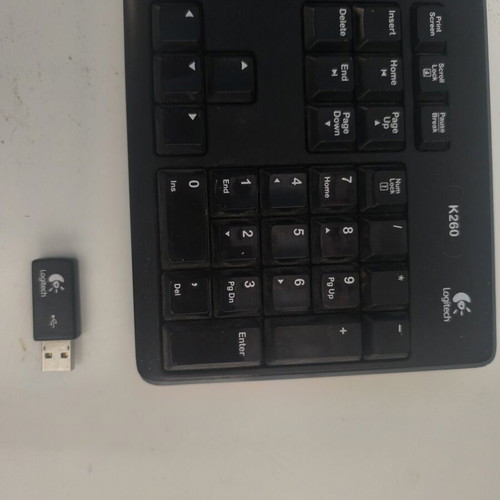 Πληκτρολόγιο Logitech ασύρματο μεταχειρισμένο με φλασάκι και 2 μπαταρίες