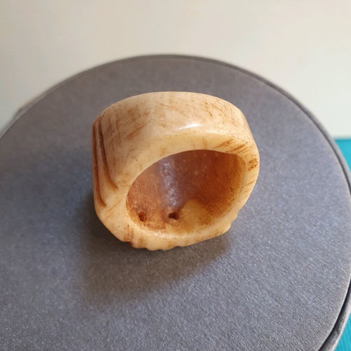 Talisman ring made of bone size 18 like new