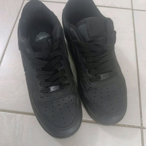 Nike women's sneakers like new, black, size 41