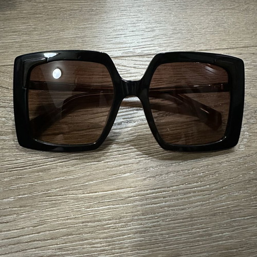 Zeus+Dione Sunglasses like new, brown