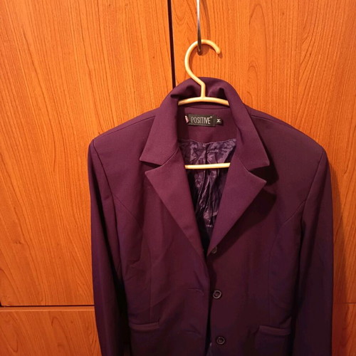 Positive women's jacket size Medium like new, purple