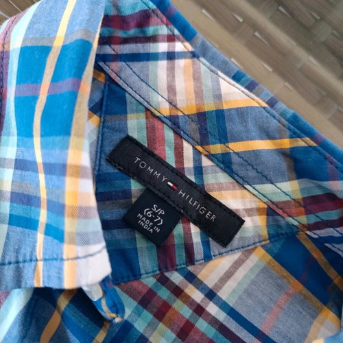 Tommy Hilfiger boys' checkered shirt like new, age 6-7
