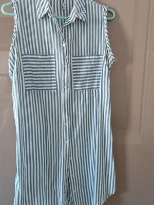 Stradivarius dress with buttons like new, size L