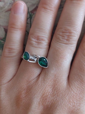Swarovski rings no52 like new
