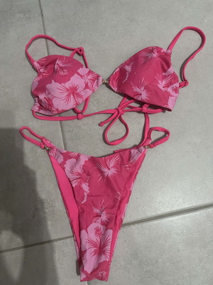 Pink bikini swimsuit like new, size S