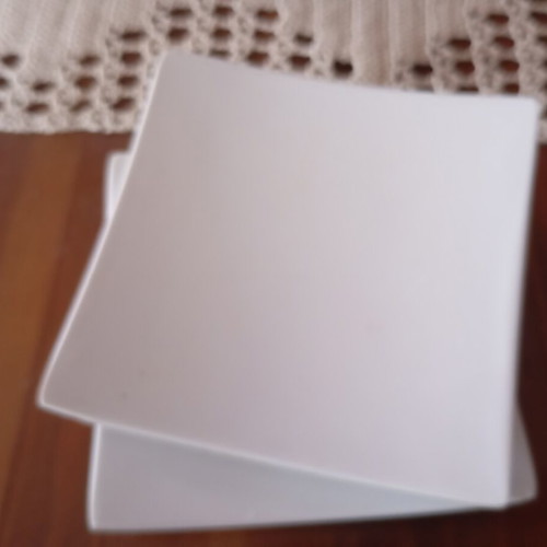 Square dessert plates set of 4 used, melamine plastic