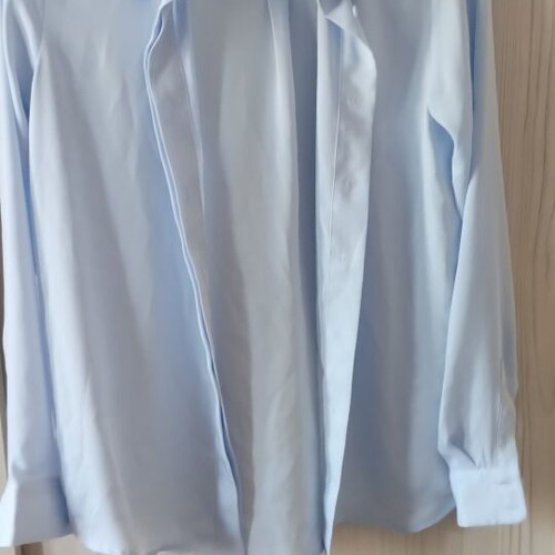 Women's shirt like new