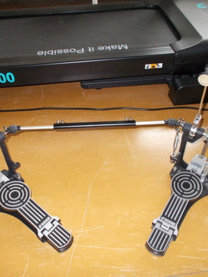 Double pedal Sonor like new
