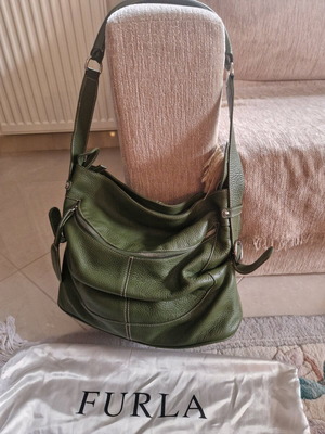 Furla leather shoulder bag green like new