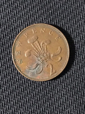 England 1971 two pence coins used, set of 2