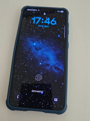 Samsung Galaxy S21 256GB like new with recently replaced battery