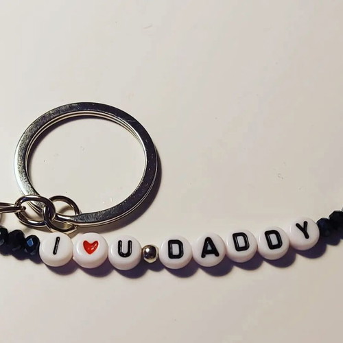 Keychain handmade with i♡DADDY logo made to order, black and silver