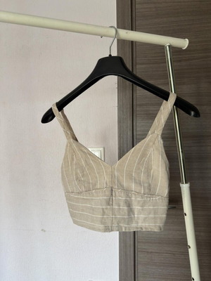 Stradivarius beige and white striped crop top size S like new