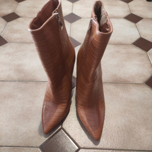 Croco ankle boots used, high heel, brown size 36