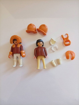 Vintage Playmobil Eskimos figures used, 1980 collectible set