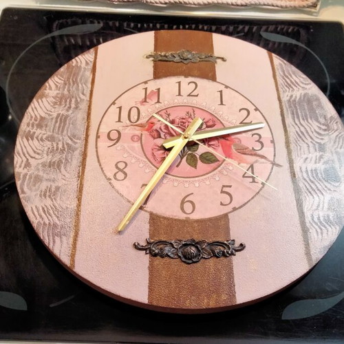 Handmade wooden shabby chic vintage wall clock 43cm, new