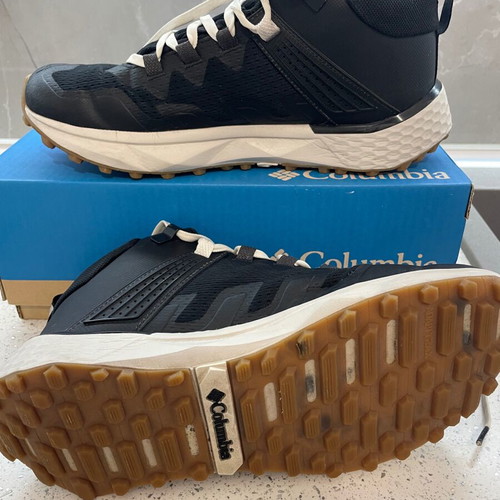 Columbia men's shoes like new, size 42, waterproof OutDry