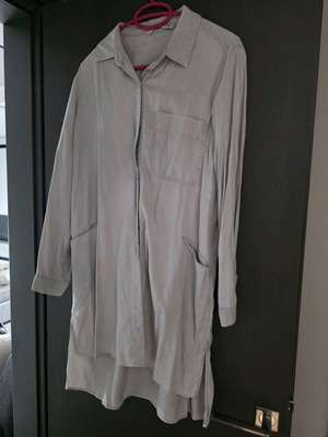 Zara dress-shirt grey like new, size M
