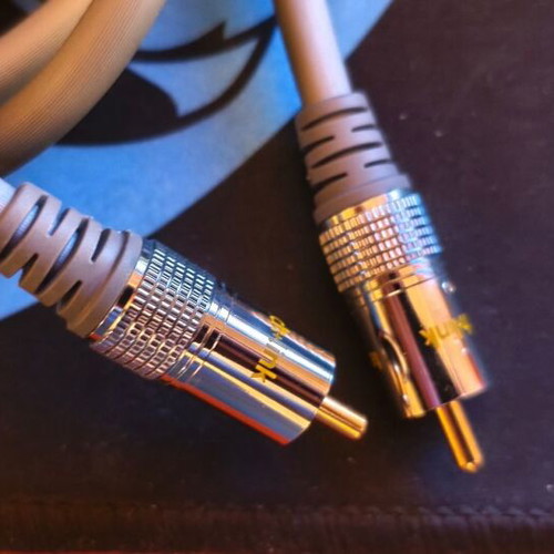 RCA audio cable 5m like new with gold-plated contacts