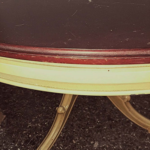 Round Mahogany Solid Dining Table used with Two Extension Leaves