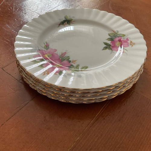 Royal Albert prairie rose cake plates like new, pack of 5