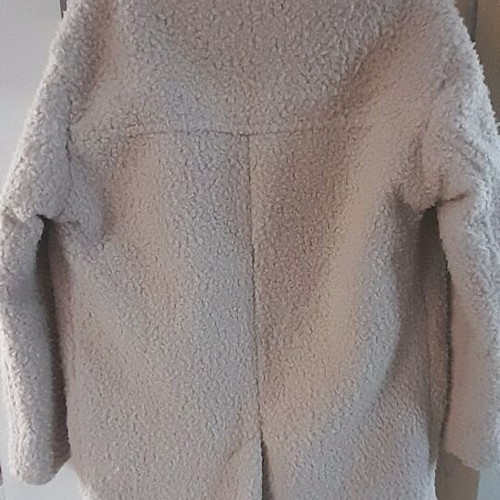 Teddy oversized coat Bershka like new, lined, cream color