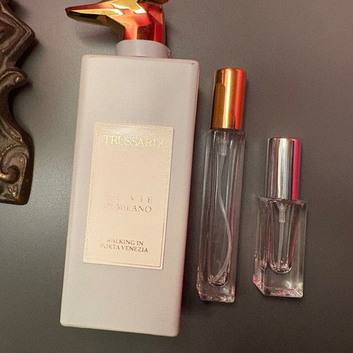 Walking in Porta Venezia Trussardi Eau de Parfum decants like new, 5ml or 10ml