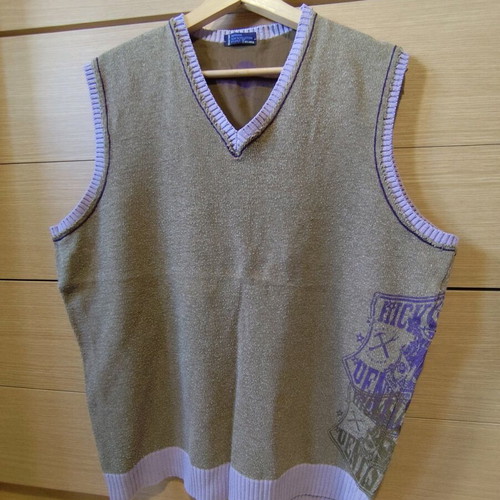 Sleeveless sweater used with print XXL in beige and brown