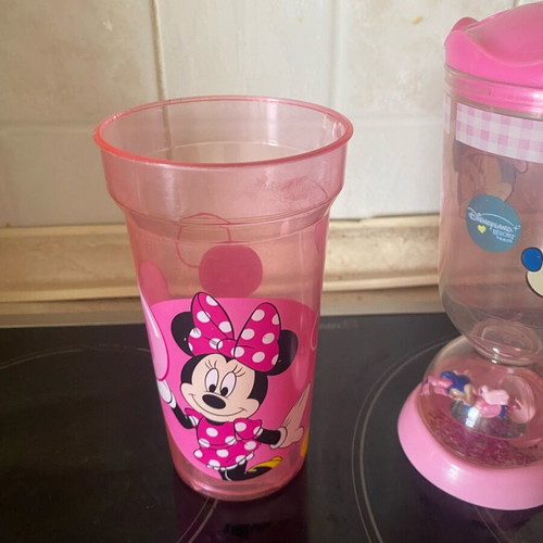 Disney plastic cups like new, set of 4