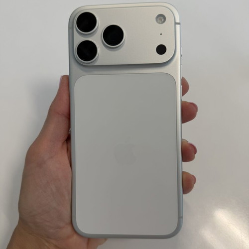 Apple iPhone 17 Pro Max 256GB like new, silver