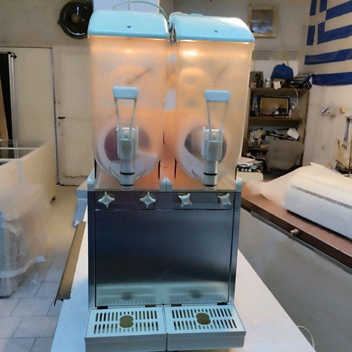 SPM double 940 WATT granita machine like new