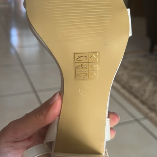 Sedici white sandal new, 8 cm heel, size 37