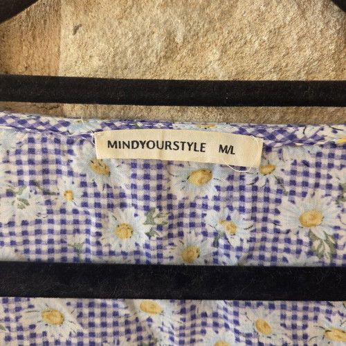 MindYourStyle Daisy Floral Crop Top like new, purple gingham