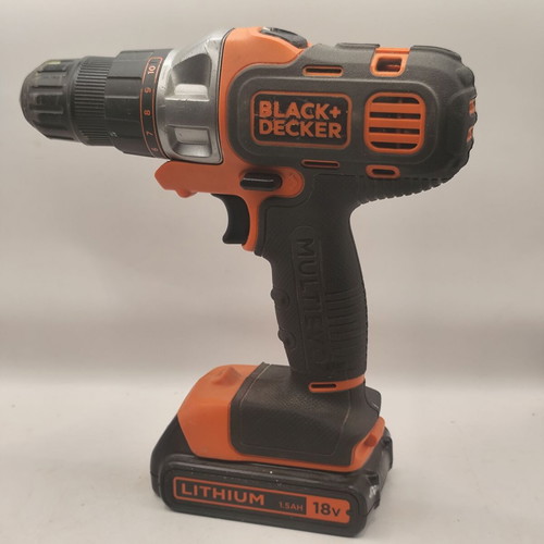Black & Decker battery drill with battery