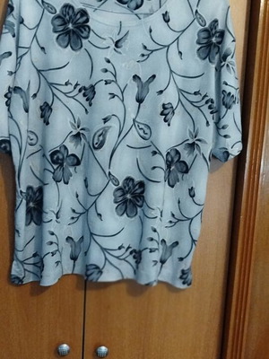 Grey blouse with black floral pattern, size L