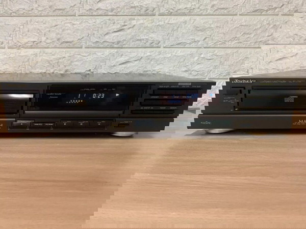 CD PLAYER TECHNICS SL-P177A