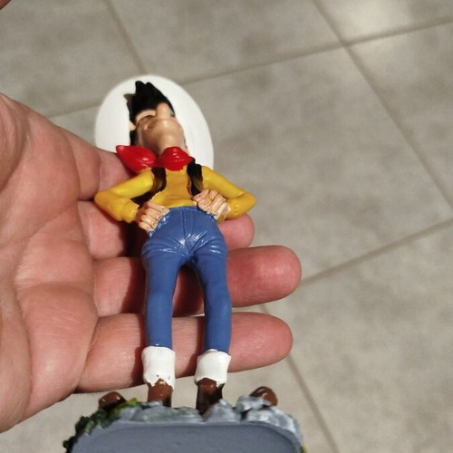 Lucky Luke figurine new, resin, 18 cm tall
