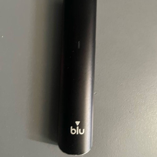 Blu Pot 2.0 device like new, black without capsule