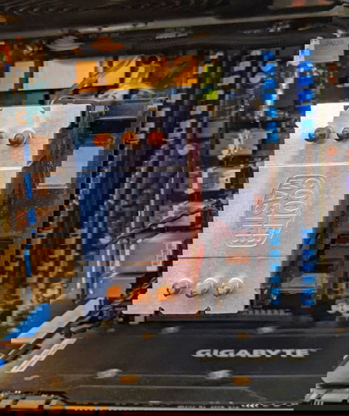 Πωλειται Gaming Pc με High Ultra αποδοσεις σε αψογη κατασταση