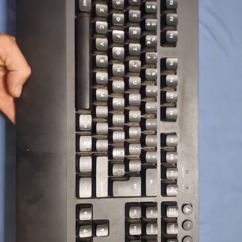 Logitech G613 wireless Bluetooth keyboard used